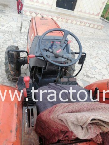 À vendre Tracteur Kubota L4200 avec canadienne 7 dents et atomiseur (2000) complet