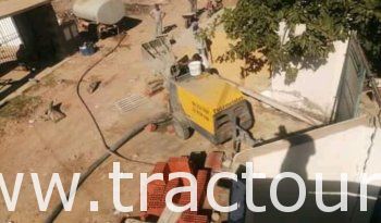 À vendre Pompe à béton 3 cylindres Putzmeister avec tuyaux béton complet