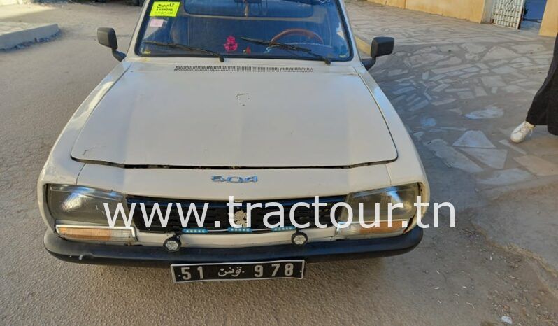 À vendre Camionnette 2 portes avec benne Peugeot 504 complet