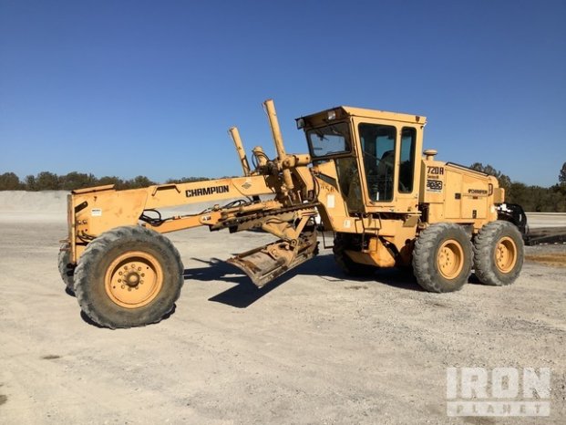 À vendre Niveleuse – Grader Champion 710A Série 3 complet
