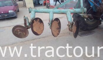 À vendre Tracteur Landini 7860 avec charrue à 3 disques (2000) complet