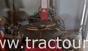 À vendre Equipement pour réparation des pneus complet