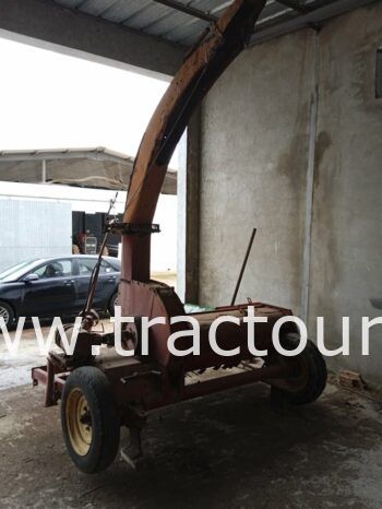 À vendre Ensileuses – canadienne – cover crop offset complet