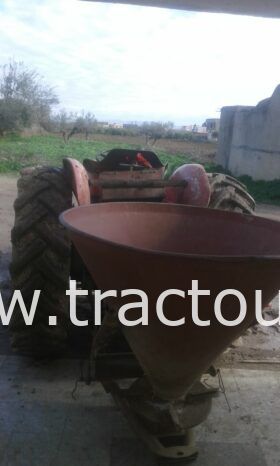 À vendre Tracteur Massey Ferguson 145 (1991) complet