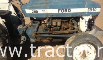 À vendre Tracteur Ford 3910 complet