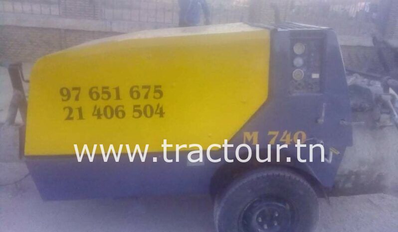 À vendre Pompe à béton 3 cylindres Putzmeister M740 avec 35 mètres de tuyaux complet