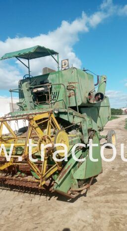 À vendre Moissonneuse batteuse John Deere 630 complet
