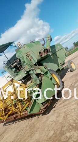 À vendre Moissonneuse batteuse John Deere 630 complet