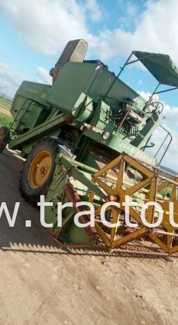 À vendre Moissonneuse batteuse John Deere 630 complet