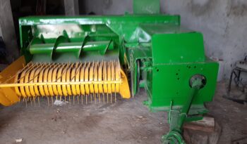 À vendre 2 presses à paille John Deere 342A complet