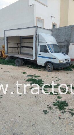 À vendre Camion fourgon Iveco Daily 35.10 (1995) complet