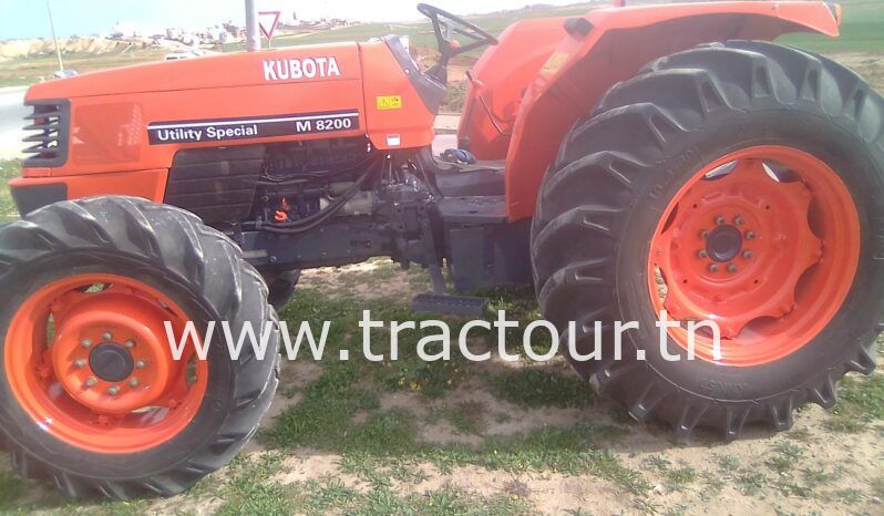 À vendre Tracteur Kubota M8200 (2010) complet