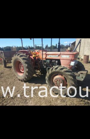 À vendre Tracteur Kubota M7500 DT (1981) complet