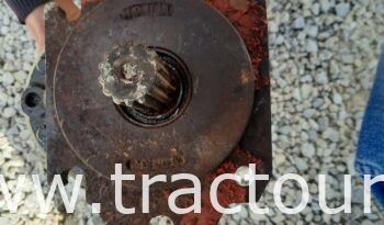 Cherche (نلوج على) Pompe hydraulique Fiat-Hitachi ابحث عن complet