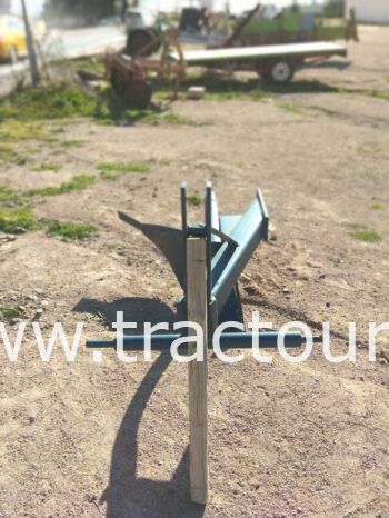 À vendre Charrue à soc complet