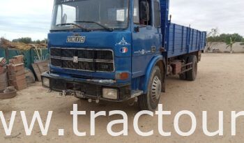 À vendre Camion plateau Fiat 130 ou échange contre tractopelle complet