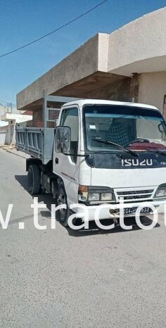 À vendre Camion benne Isuzu NKR complet