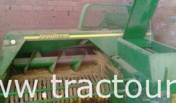 À vendre Moissonneuse batteuse John Deere 955 avec Presse à paille John Deere 359 complet