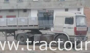 À vendre 2 Tracteurs Renault et 2 semi remorque plateau 26 tonnes complet