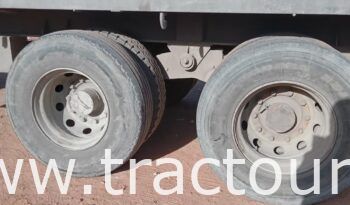 À vendre 2 Tracteurs Renault et 2 semi remorque plateau 26 tonnes complet