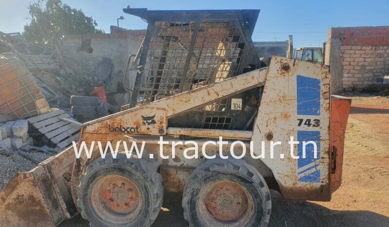 À vendre Chargeuse compacte avec godet Bobcat 743 complet