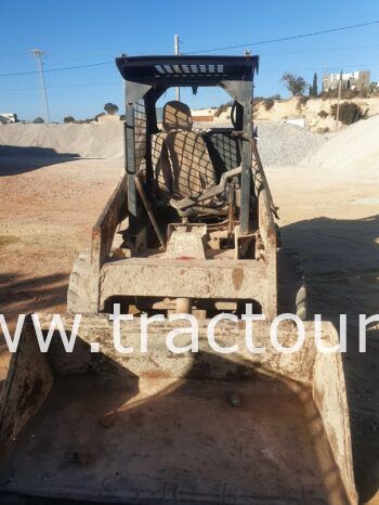 À vendre Chargeuse compacte avec godet Bobcat 743 complet