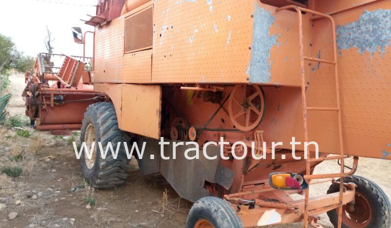 À vendre Moissonneuse batteuse Someca M112 complet