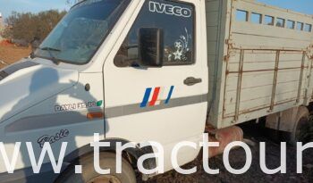 À vendre Camion plateau avec ridelles Iveco Daily 35.10 complet