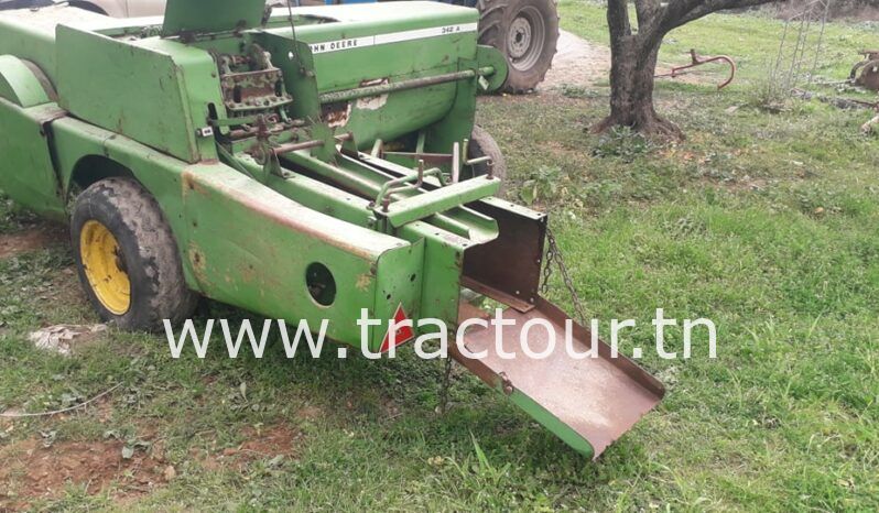 À vendre Presse à paille – Brissa John Deere 342 A complet