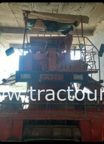 À vendre Moissonneuse batteuse Fahr M1102 avec Presse à paille Claas Markant 55 complet
