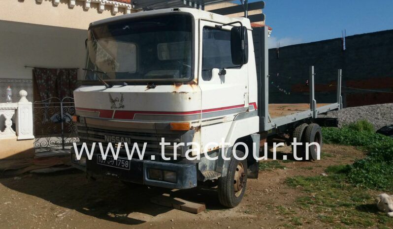 À vendre Camion plateau Nissan Atleon complet
