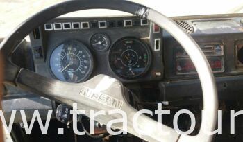 À vendre Camion plateau Nissan Atleon complet