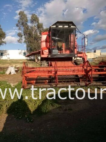 À vendre Moissonneuse batteuse à trémie et vis Deutz-Fahr M 2680 complet