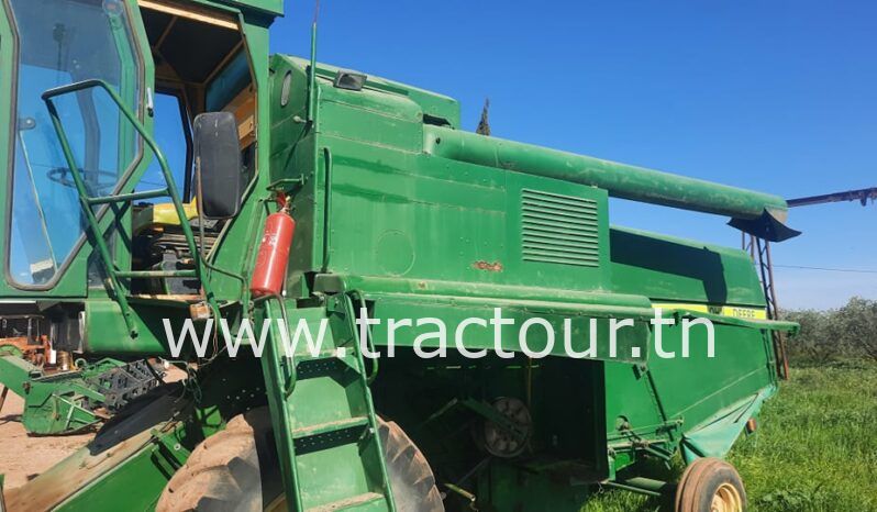 À vendre Moissonneuse batteuse à trémie et vis John Deere 1055 complet