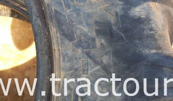 À vendre 4 Pneus agricoles BKT 18.4-30 + 12.4-24 complet