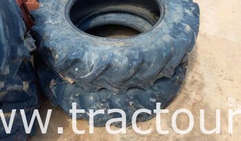 À vendre 4 Pneus agricoles BKT 18.4-30 + 12.4-24 complet