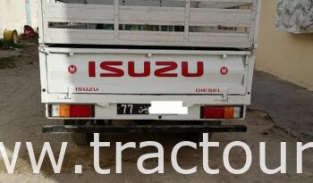À vendre Camionnette 2 portes avec benne Isuzu complet