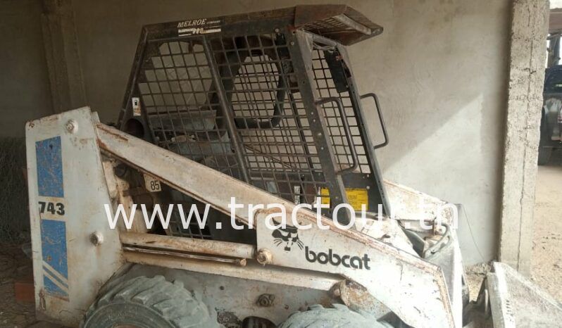 À vendre Chargeuse compacte avec godet Bobcat 743 complet