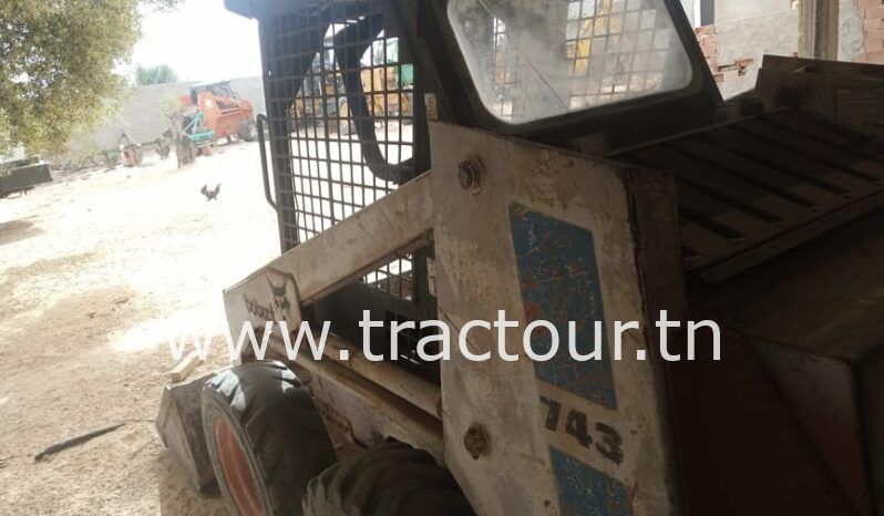 À vendre Chargeuse compacte avec godet Bobcat 743 complet