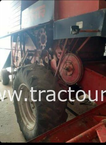 À vendre Moissonneuse batteuse Fahr M1102 avec Presse à paille Claas Markant 55 complet