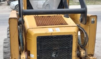 À vendre Chargeuse compacte avec godet John Deere 317 complet