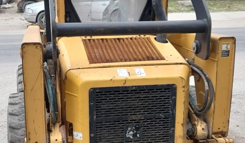 À vendre Chargeuse compacte avec godet John Deere 317 complet