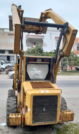 À vendre Chargeuse compacte avec godet John Deere 317 complet