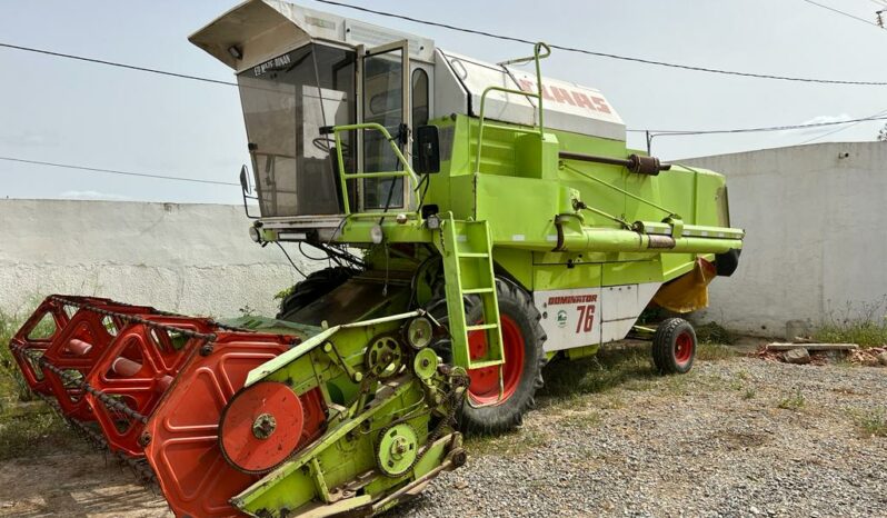 À vendre Moissonneuse batteuse à trémie et vis Claas Dominator 76 (1986) complet