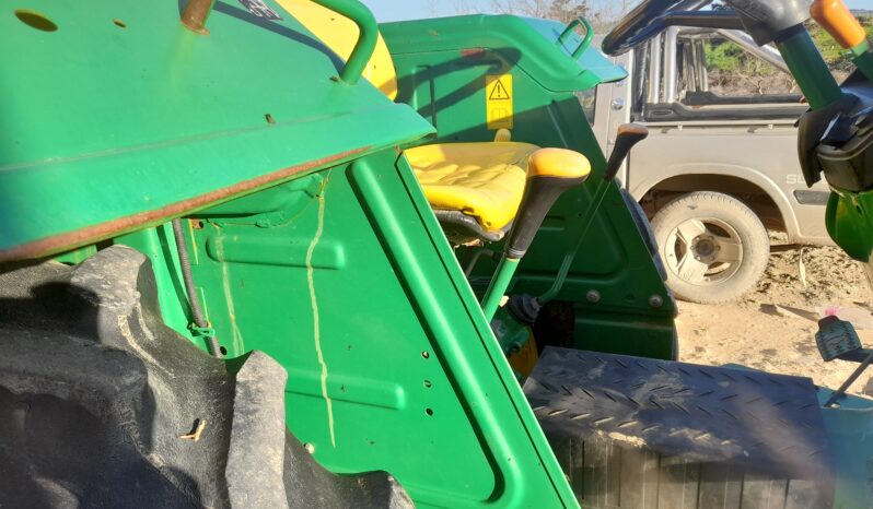 À vendre Tracteur John Deere 5075E (2017) complet