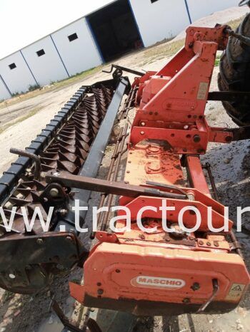 À vendre Herse rotative Maschio avec rouleau – largeur 3 mètres complet