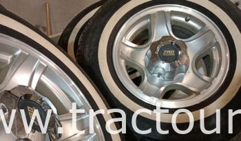 À vendre 4 roues complètes Isuzu DMax 225/75 R15 complet
