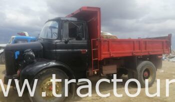 À vendre Camion benne Berliet 4 complet