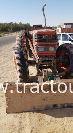 À vendre Tracteur avec matériel Kubota M8200 complet