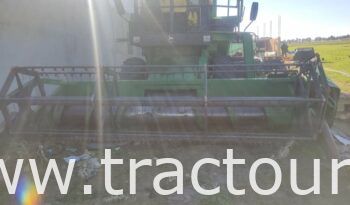 À vendre Moissonneuse batteuse à sacs بالشكارة John Deere 1157 complet